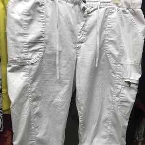 White Capri pants